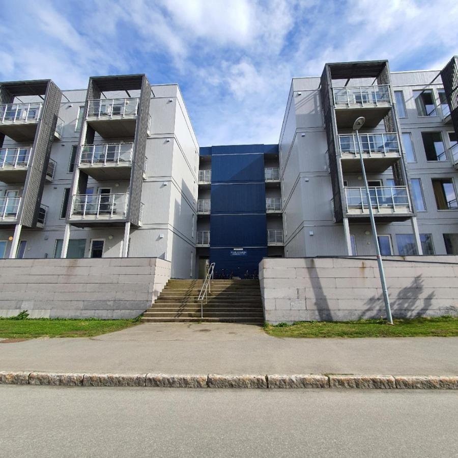 Northern Dreams Apartment With Free Parking ทรอมโซ ภายนอก รูปภาพ